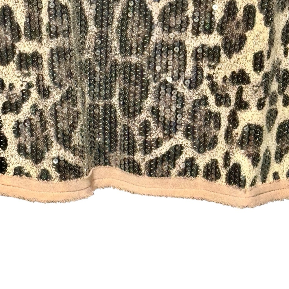 ENTRO Fully Sequined Animal Leopard Print Raw Edge Sleeveless Tank Blouse - Picture 5 of 11